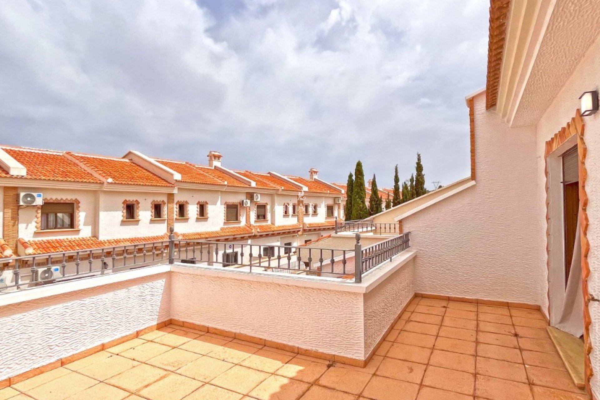 Resale - Townhouse -
San Miguel de Salinas