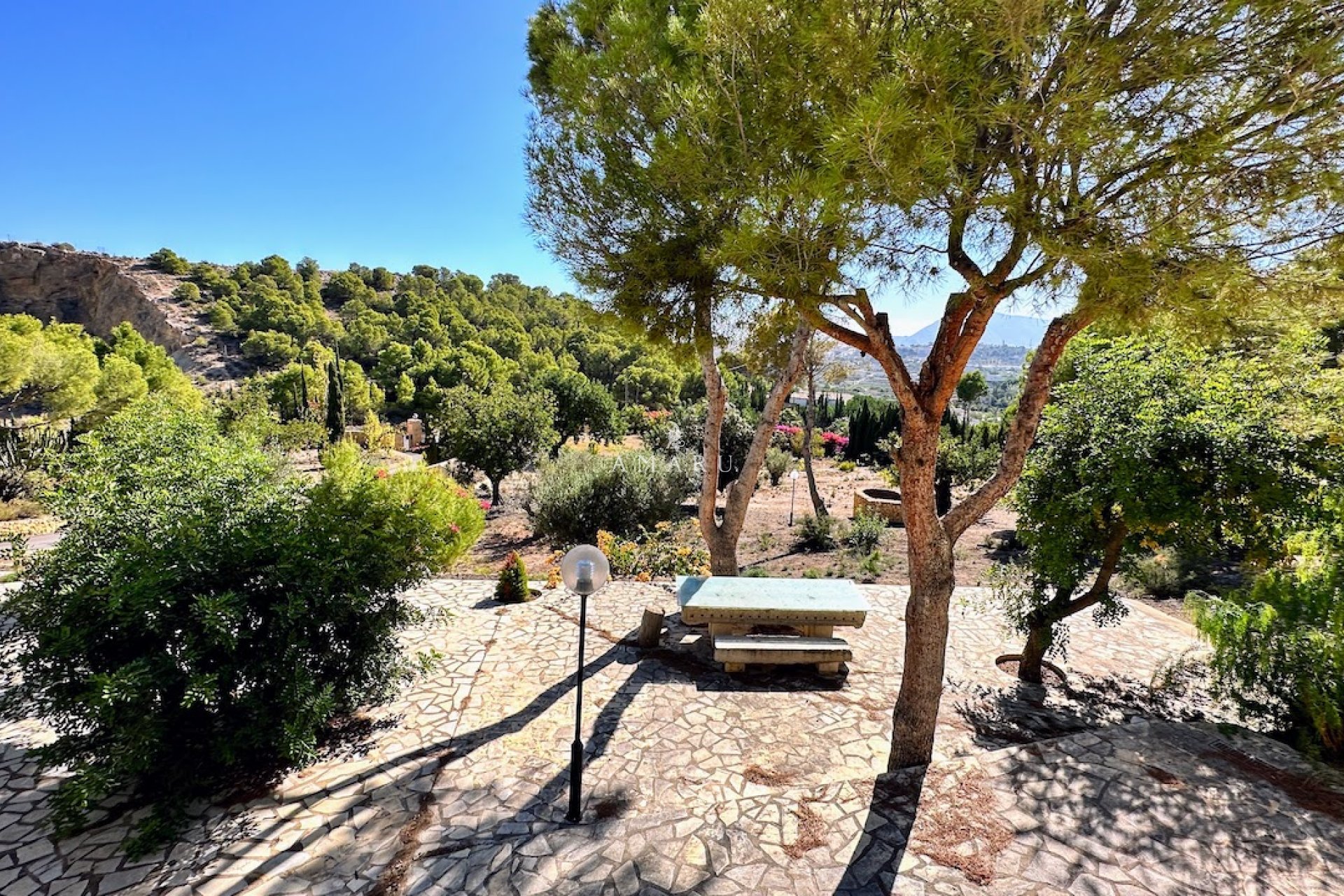 Resale - Villa -
Altea