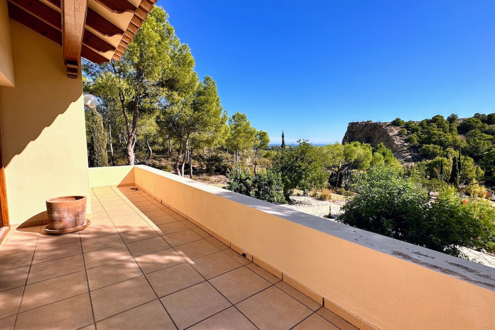 Resale - Villa -
Altea