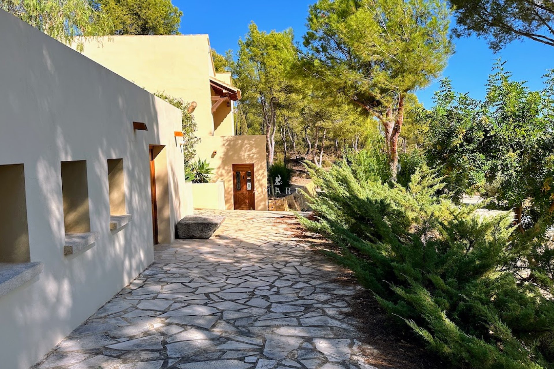 Resale - Villa -
Altea