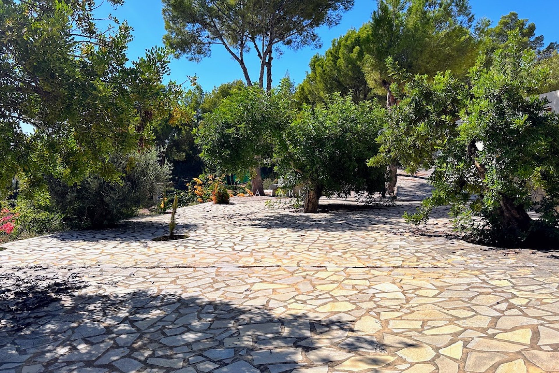 Resale - Villa -
Altea