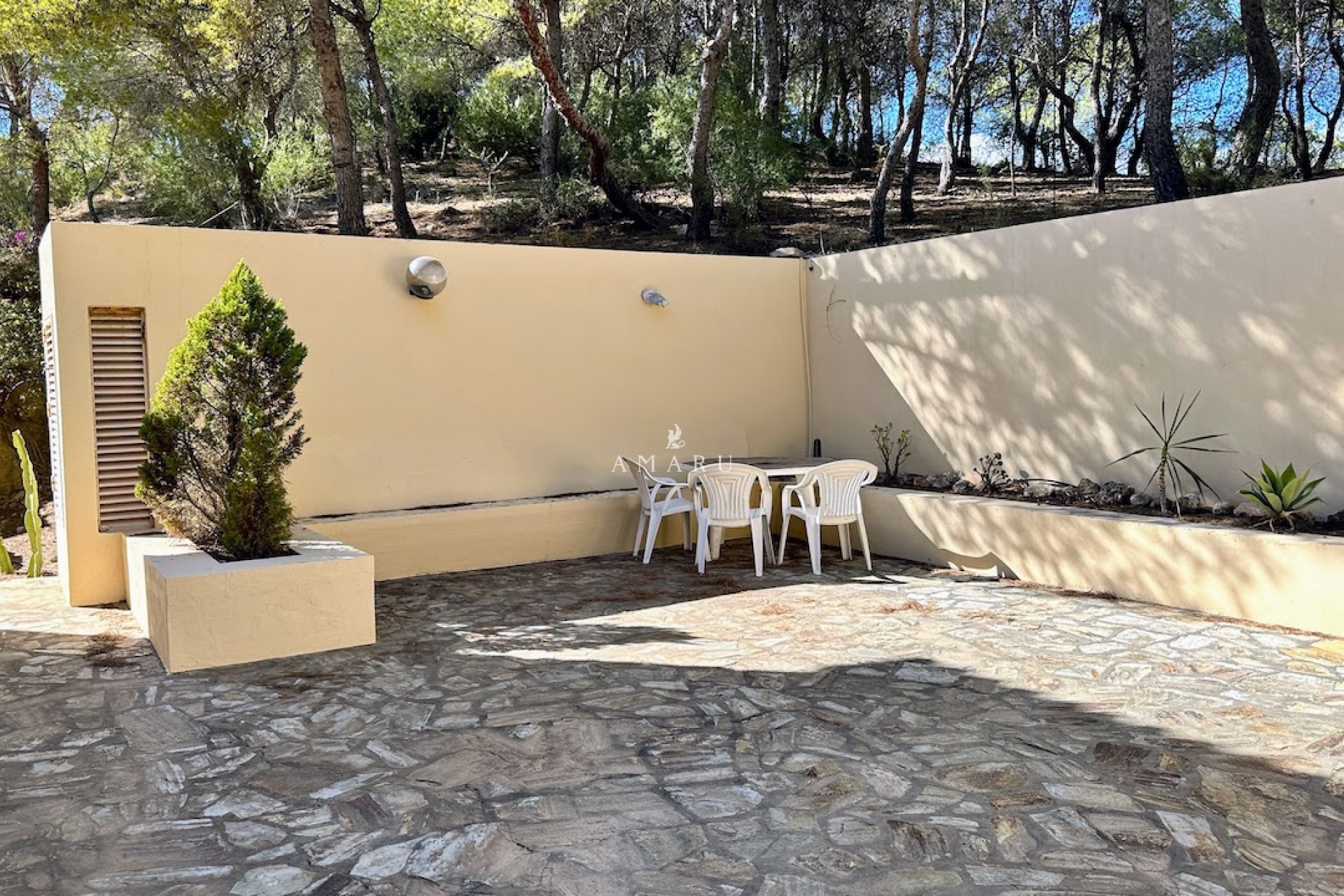 Resale - Villa -
Altea