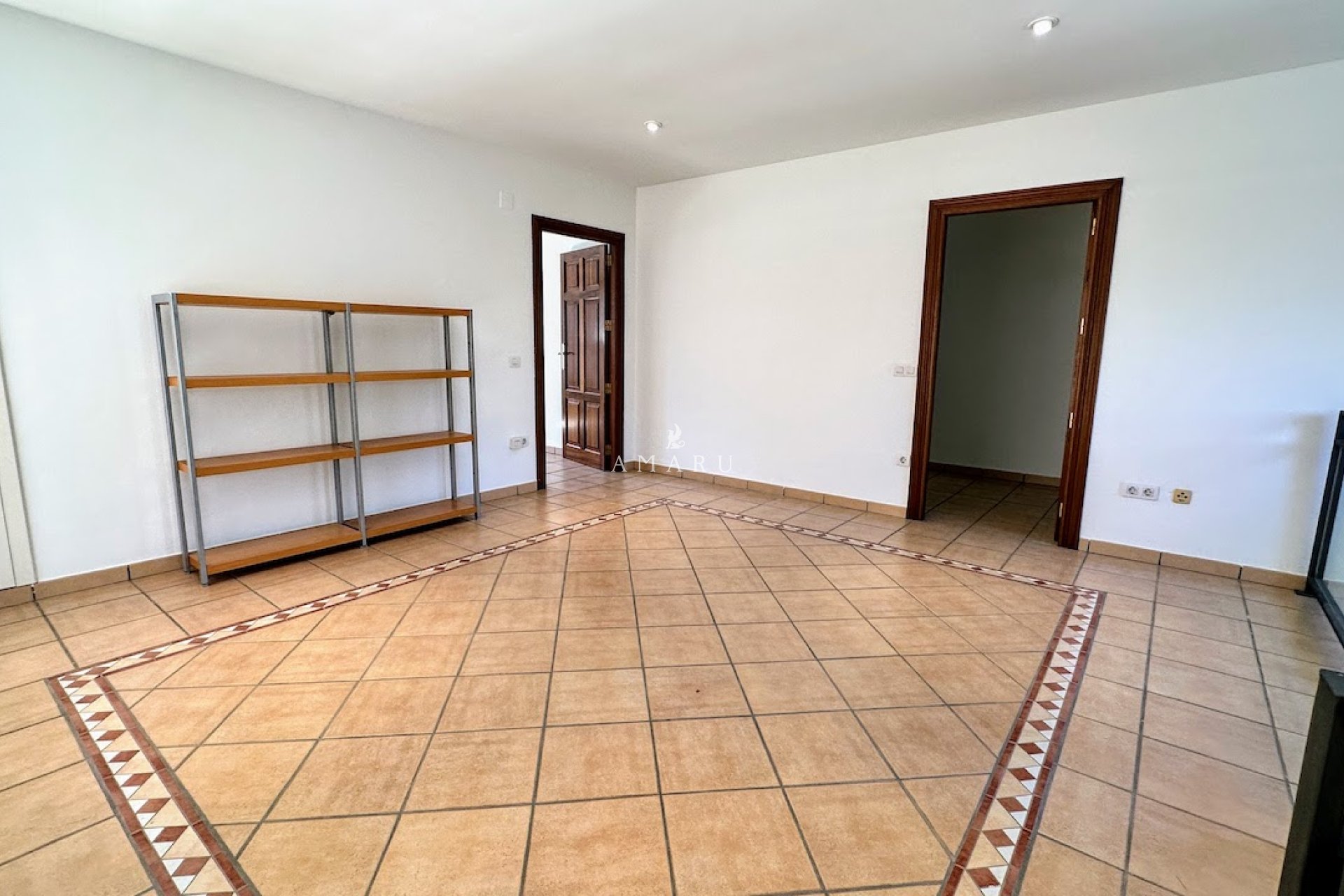 Resale - Villa -
Altea