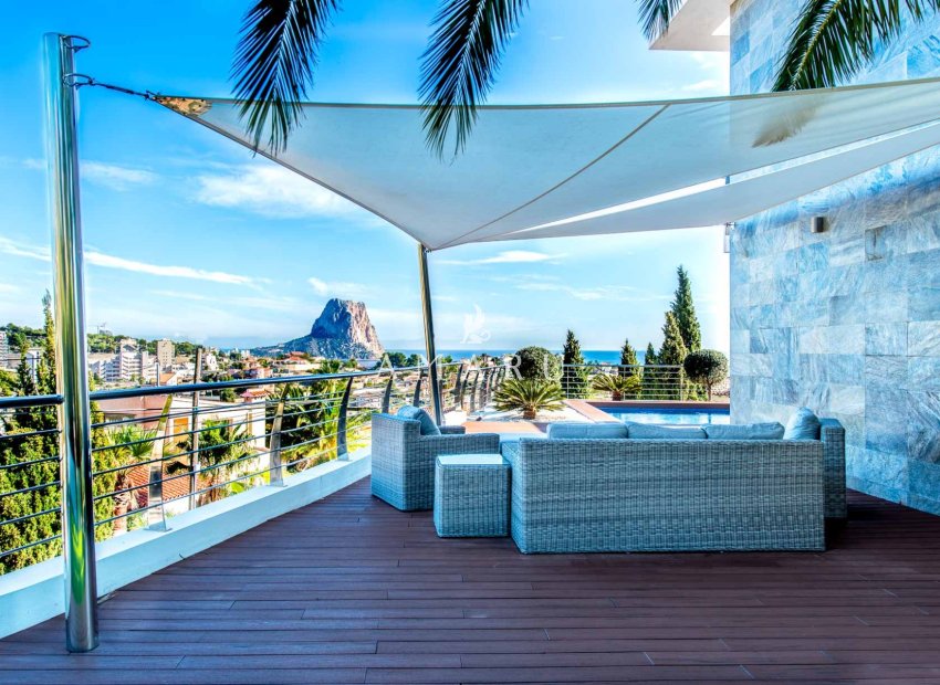 Resale - Villa -
Calpe - Zona Puerto Blanco - Maryvilla