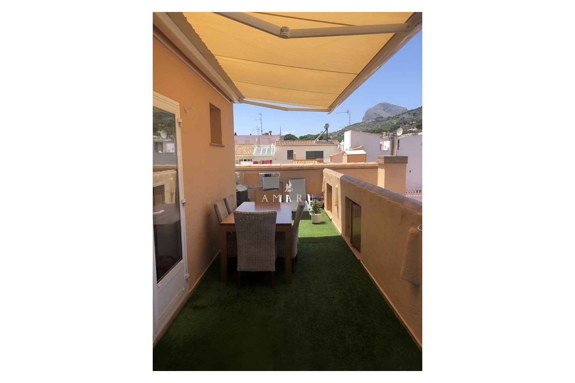 Resale - Villa -
Jávea - Balcon al Mar