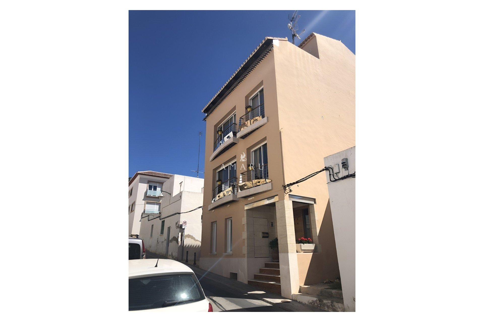 Resale - Villa -
Jávea - Balcon al Mar