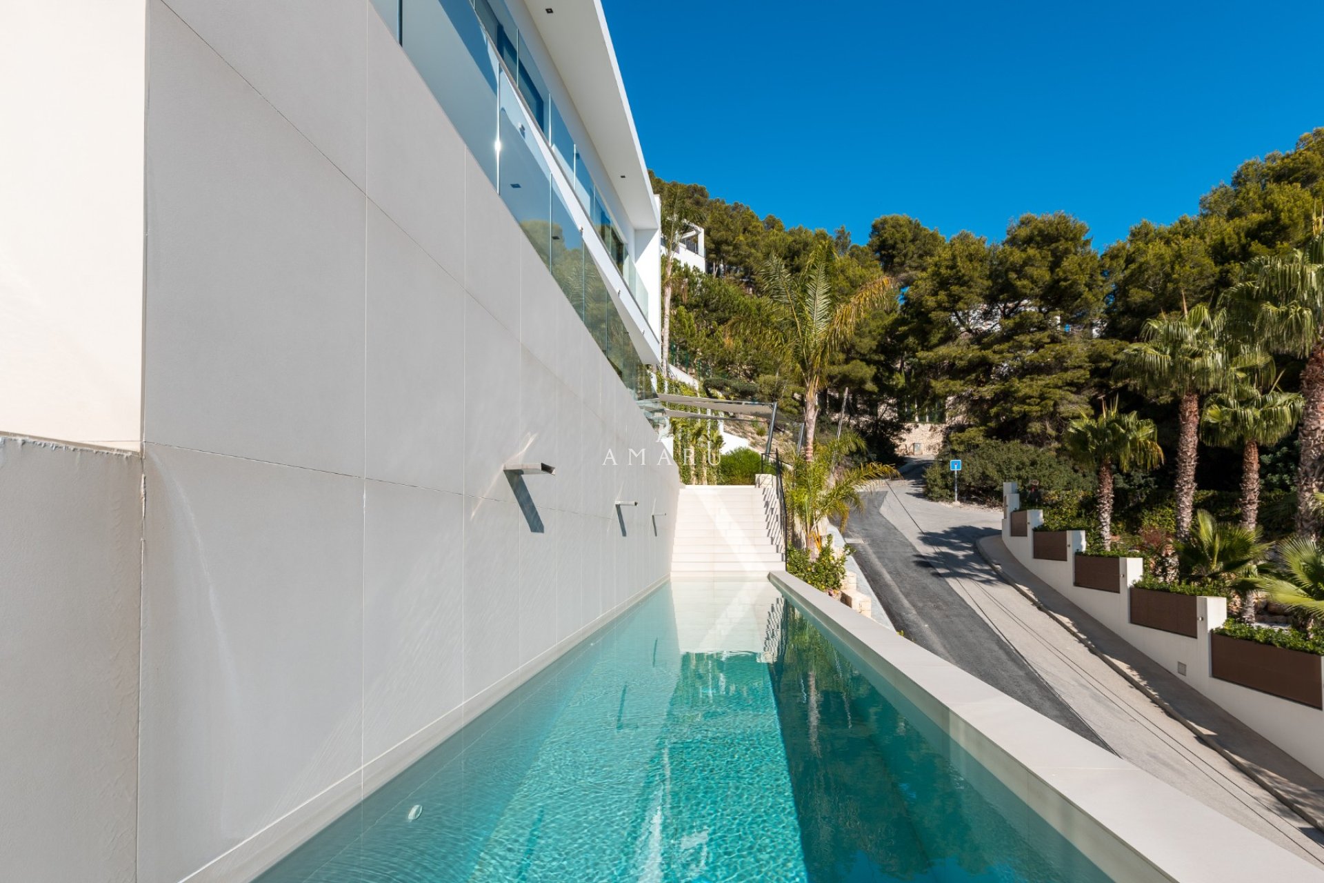 Resale - Villa -
Jávea - Balcon al Mar