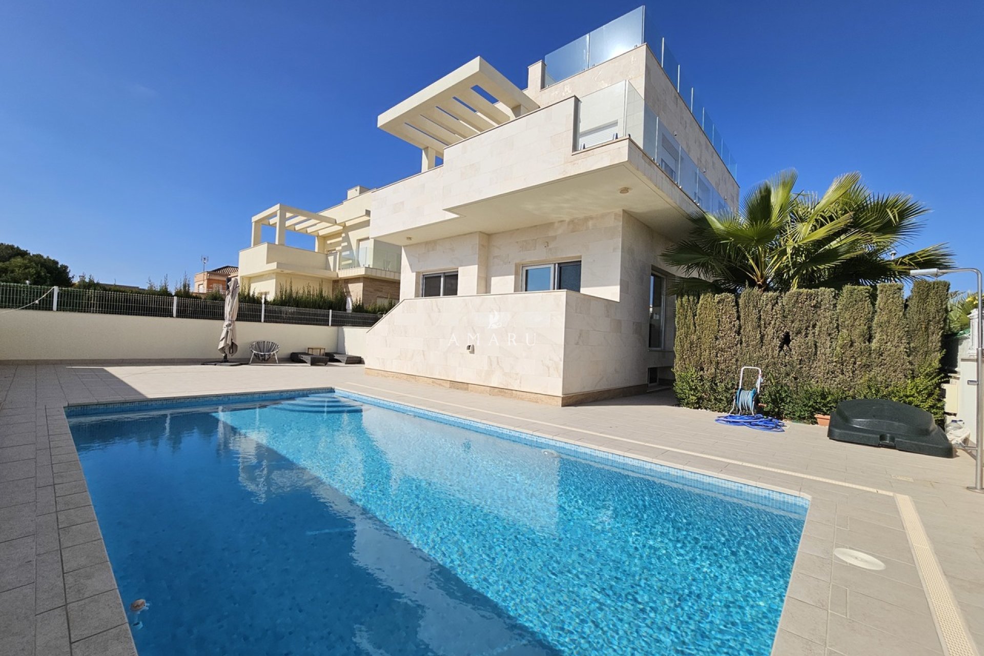 Resale - Villa -
La Zenia