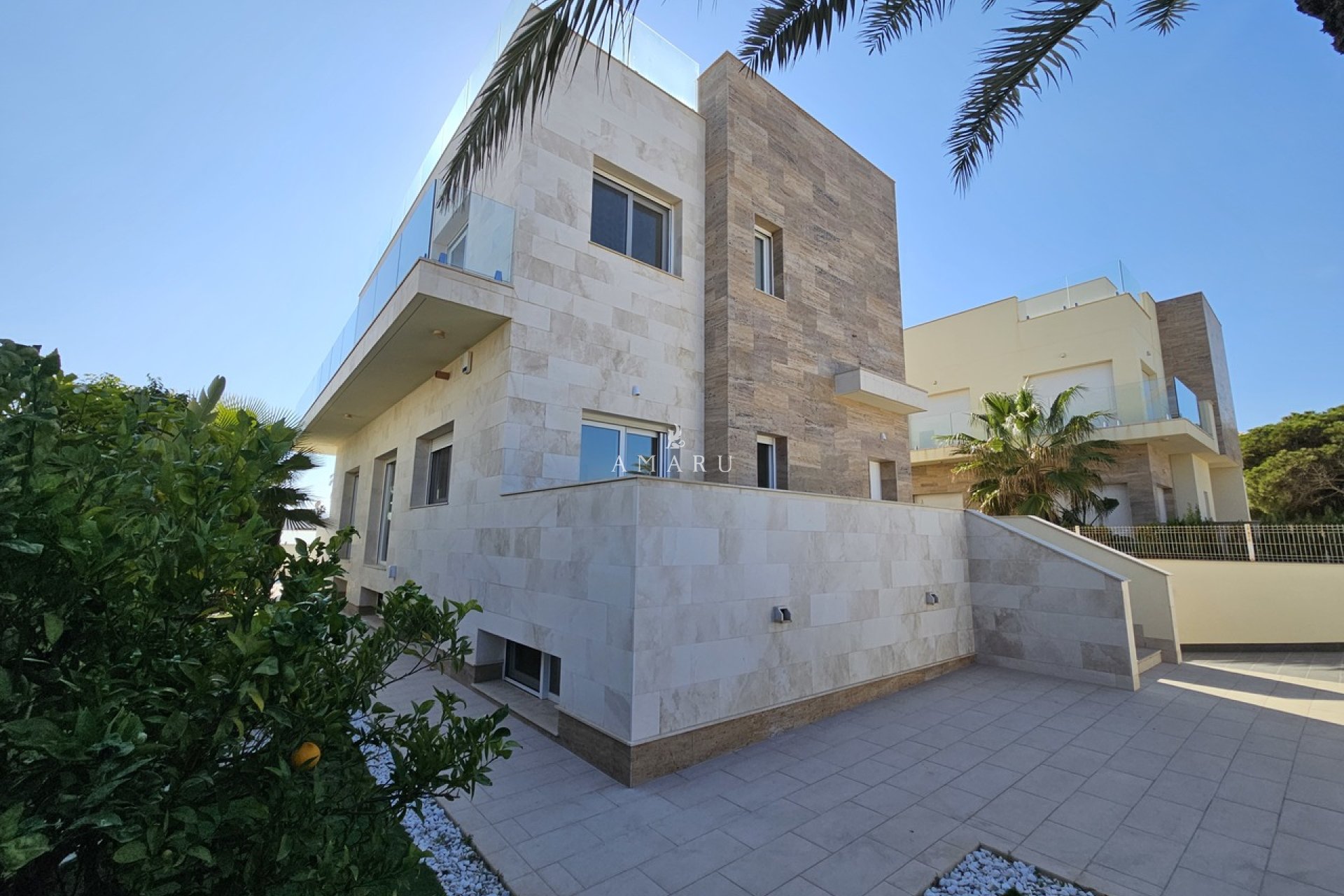 Resale - Villa -
La Zenia