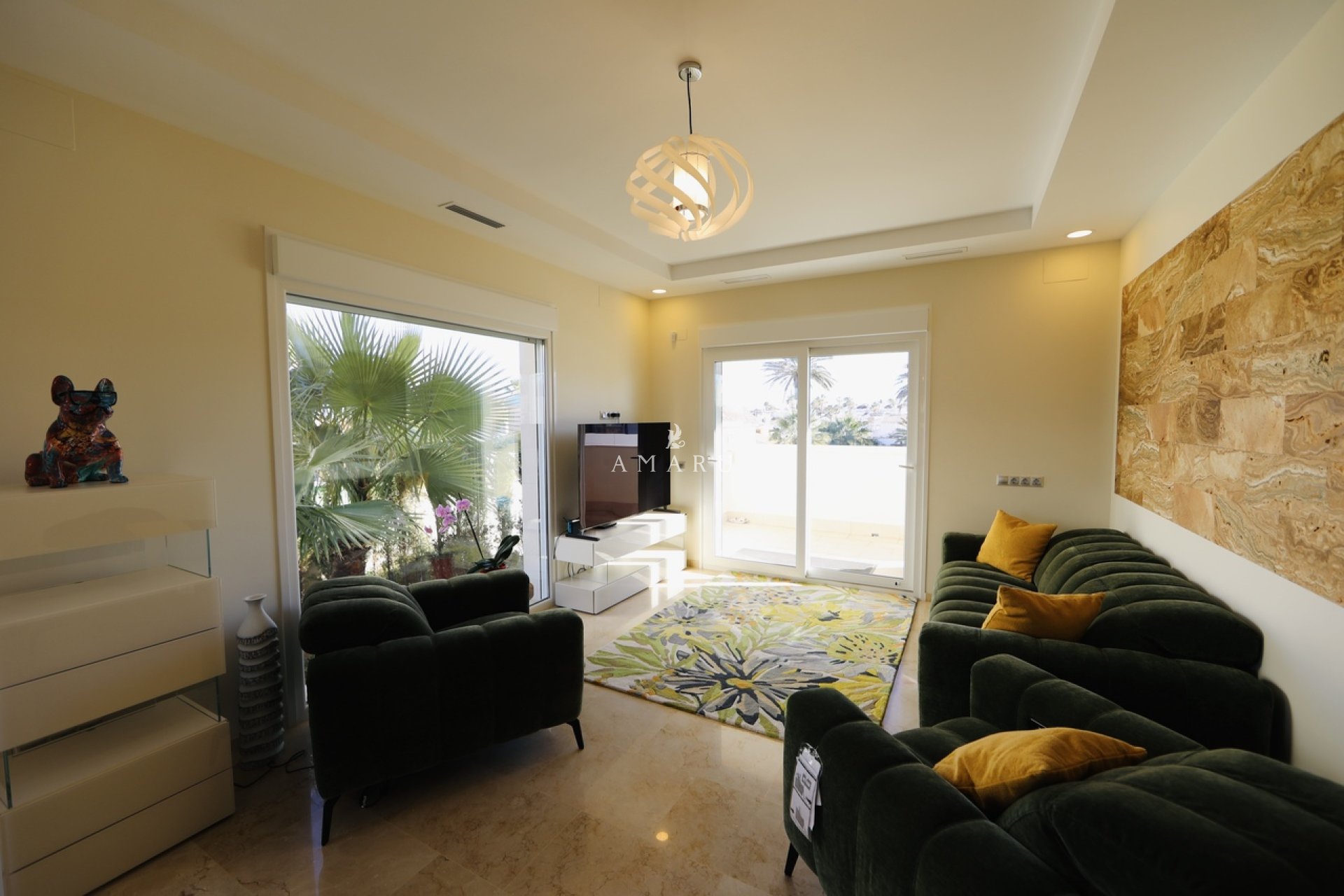 Resale - Villa -
La Zenia