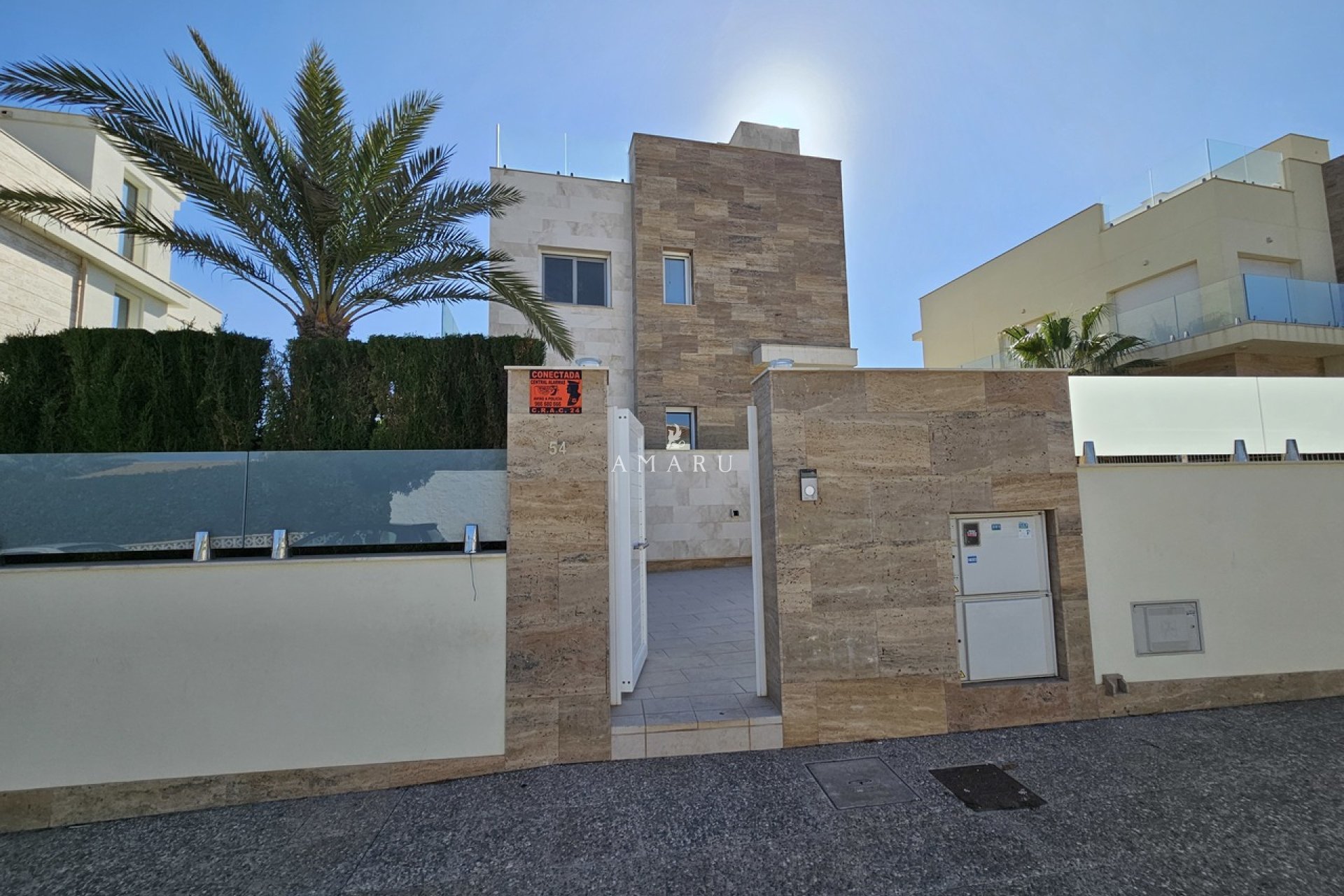 Resale - Villa -
La Zenia