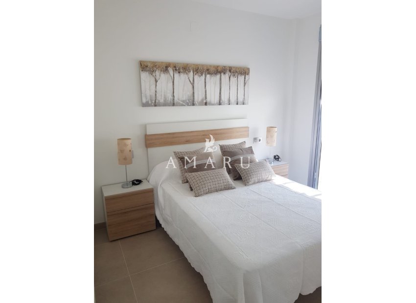 Resale - Villa -
Los Alcazares