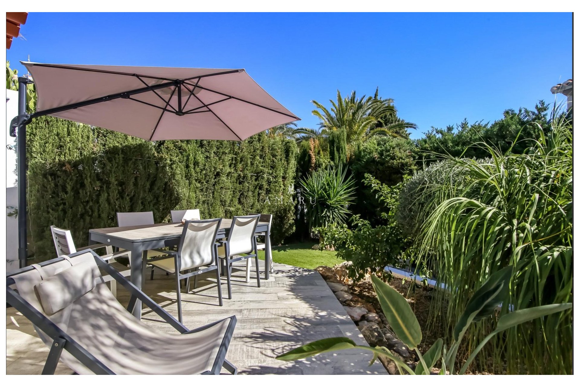 Resale - Villa -
Moraira