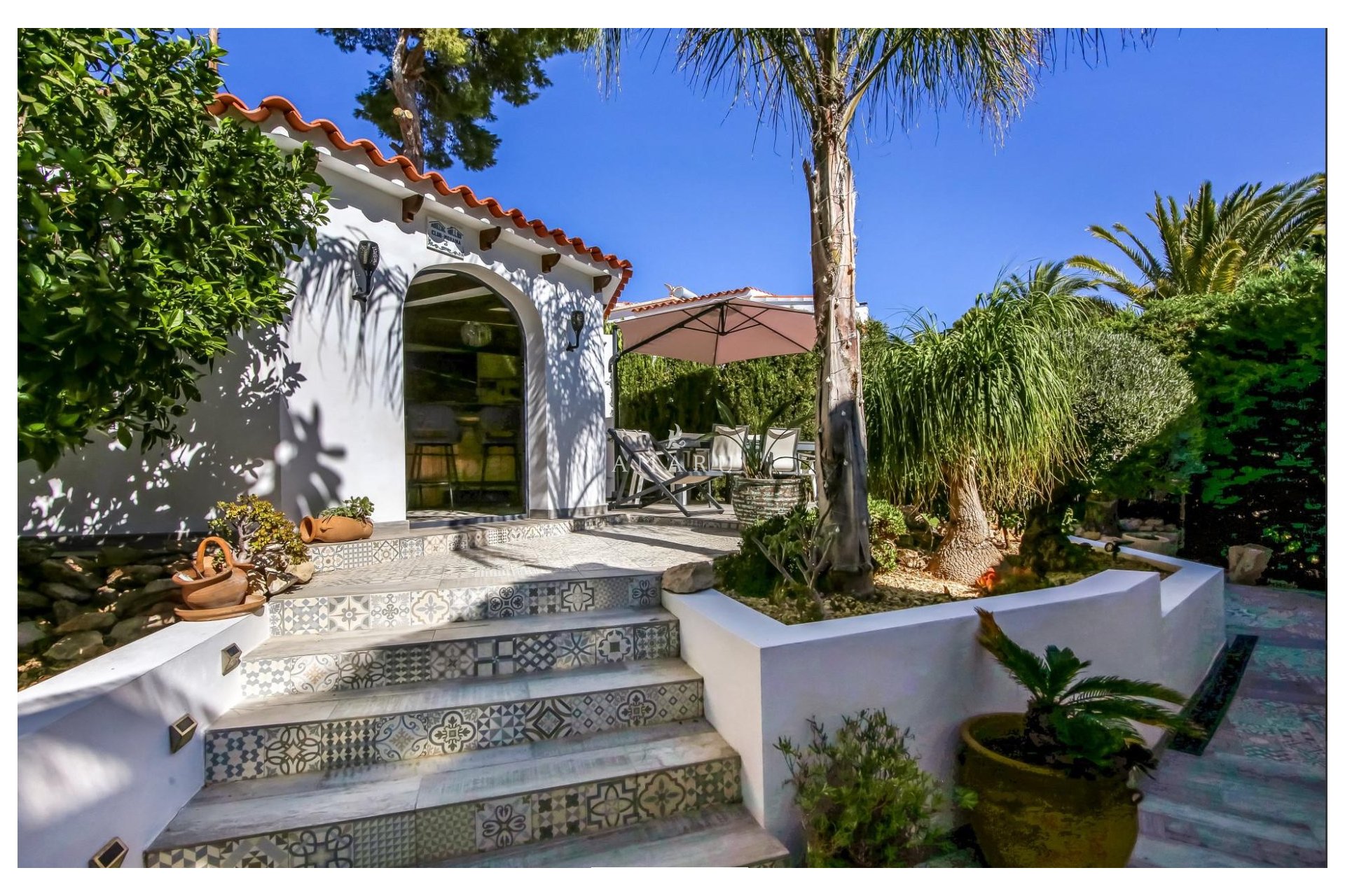 Resale - Villa -
Moraira