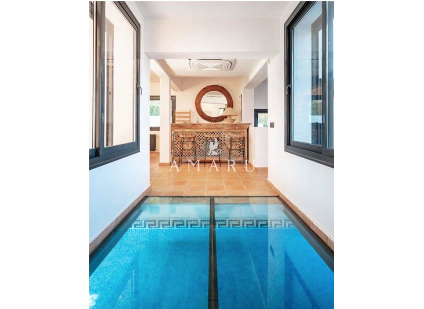 Resale - Villa -
Moraira