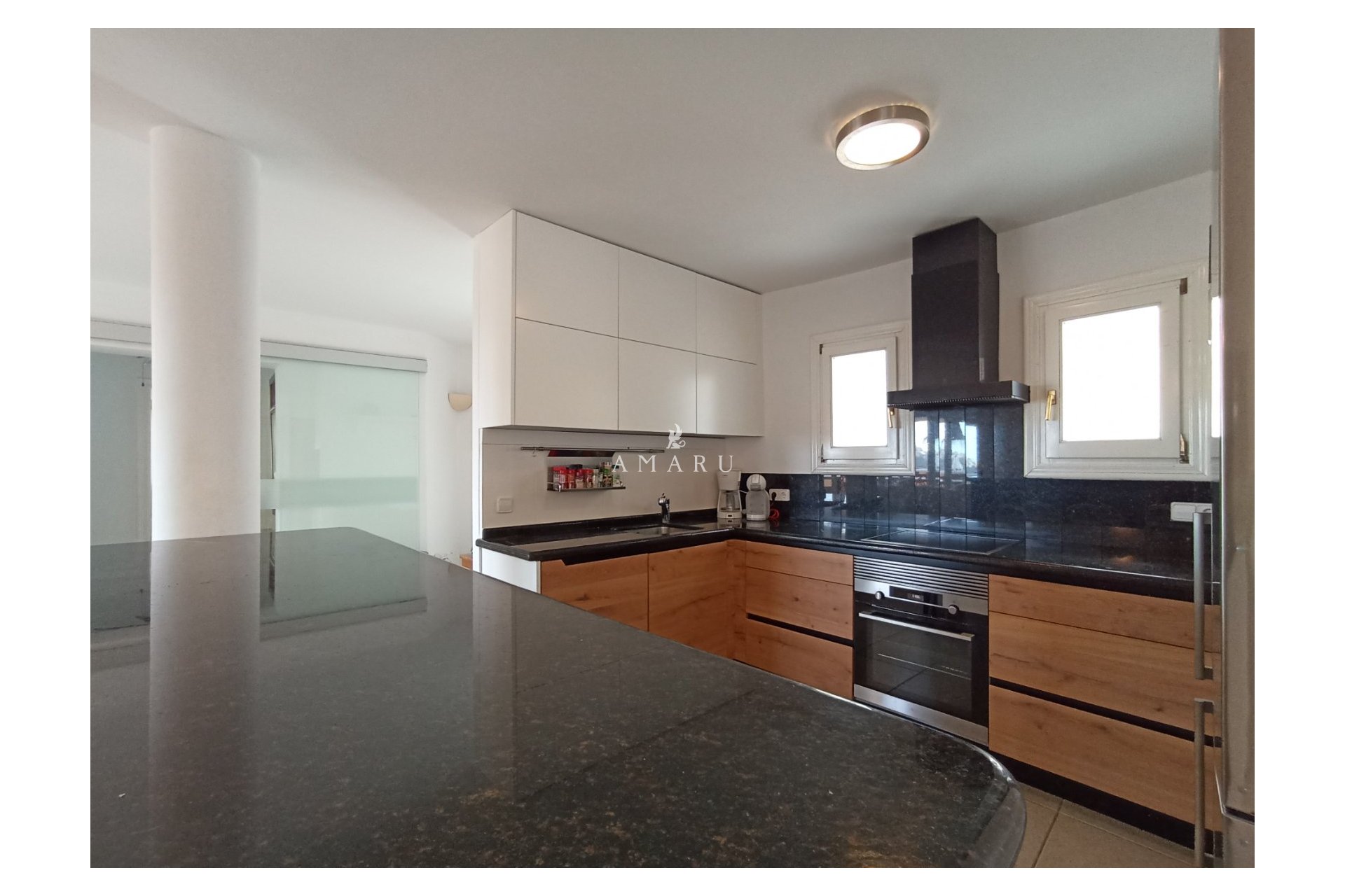 Resale - Villa -
Moraira