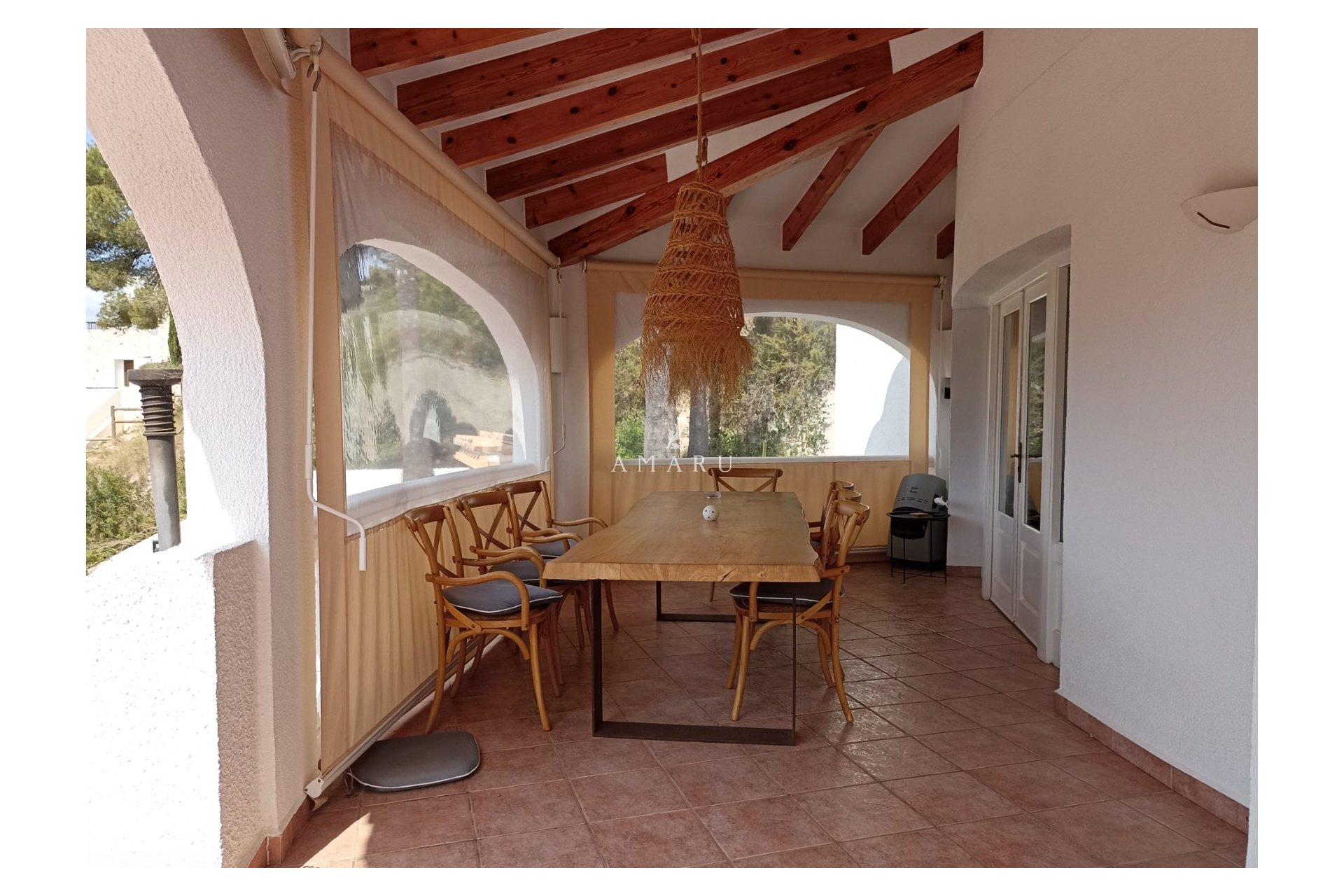 Resale - Villa -
Moraira