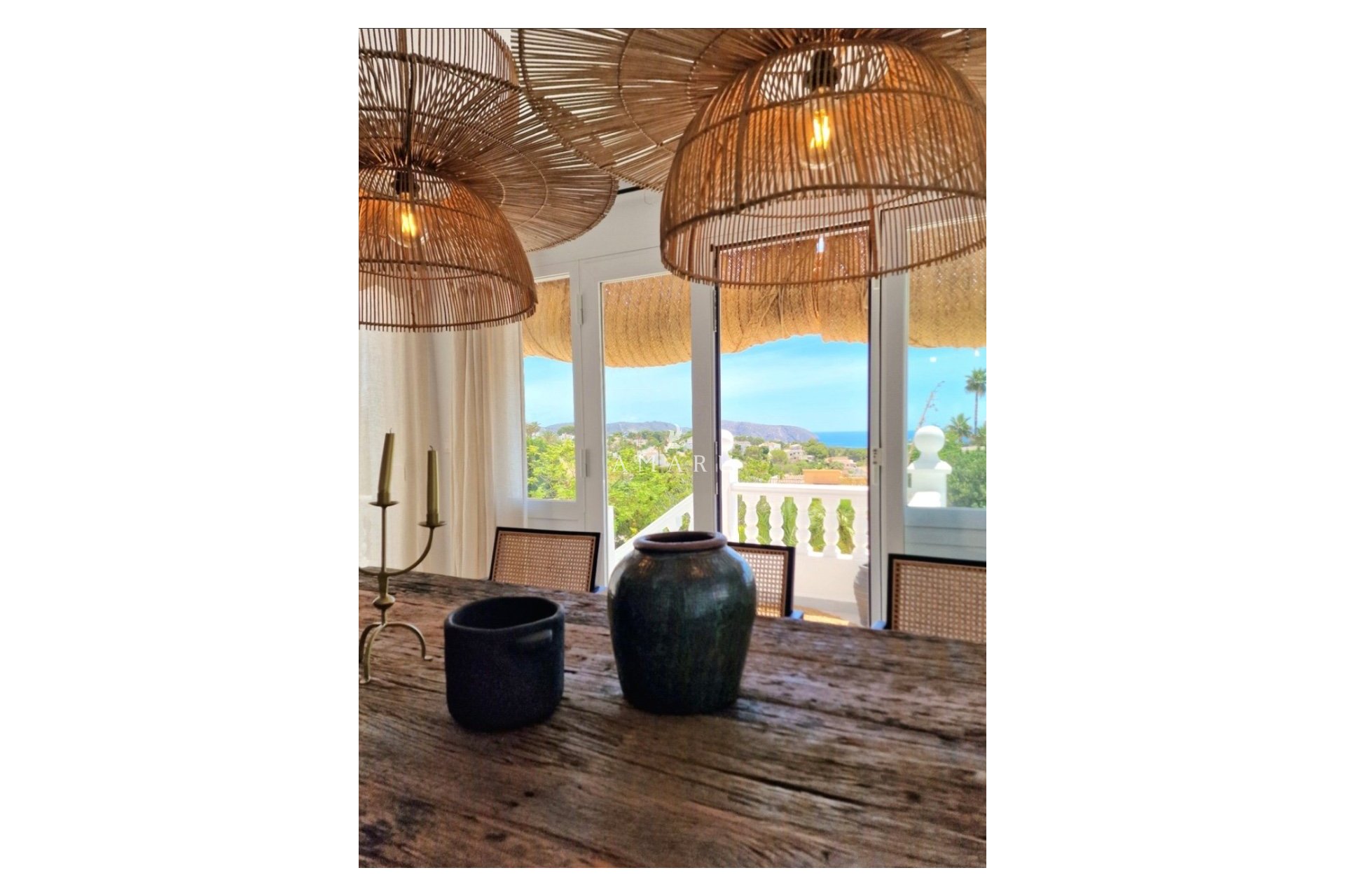 Resale - Villa -
Moraira