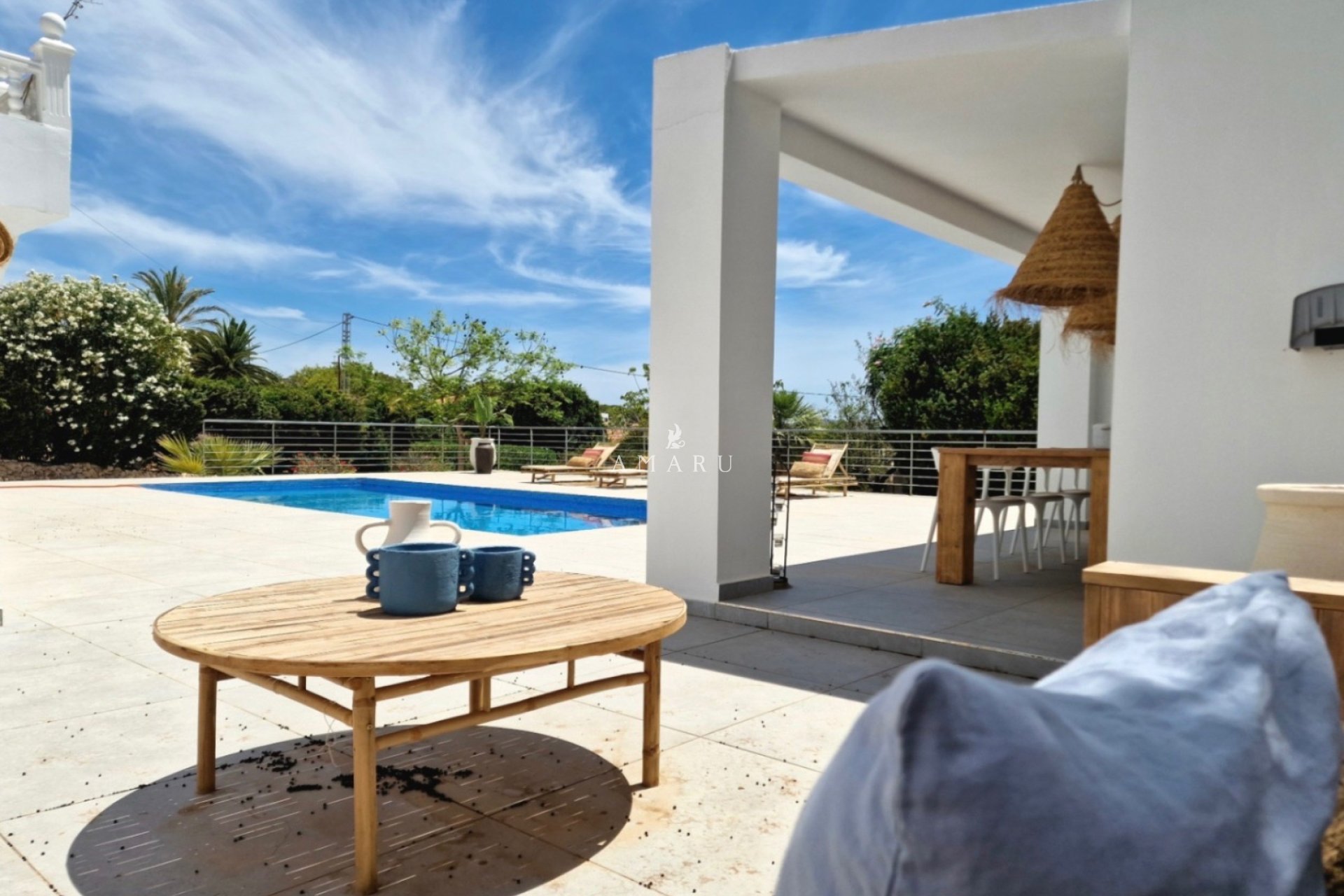 Resale - Villa -
Moraira