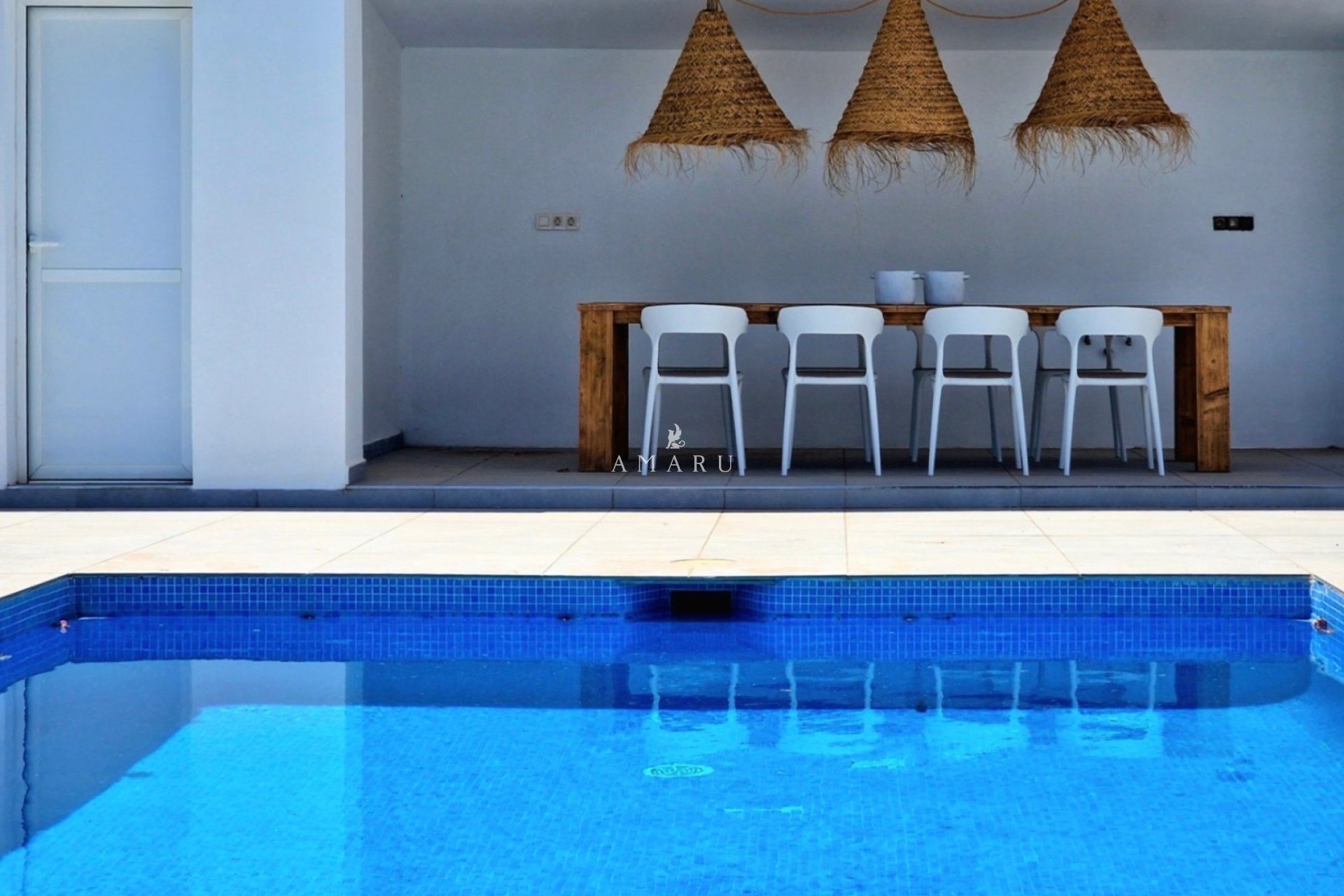 Resale - Villa -
Moraira