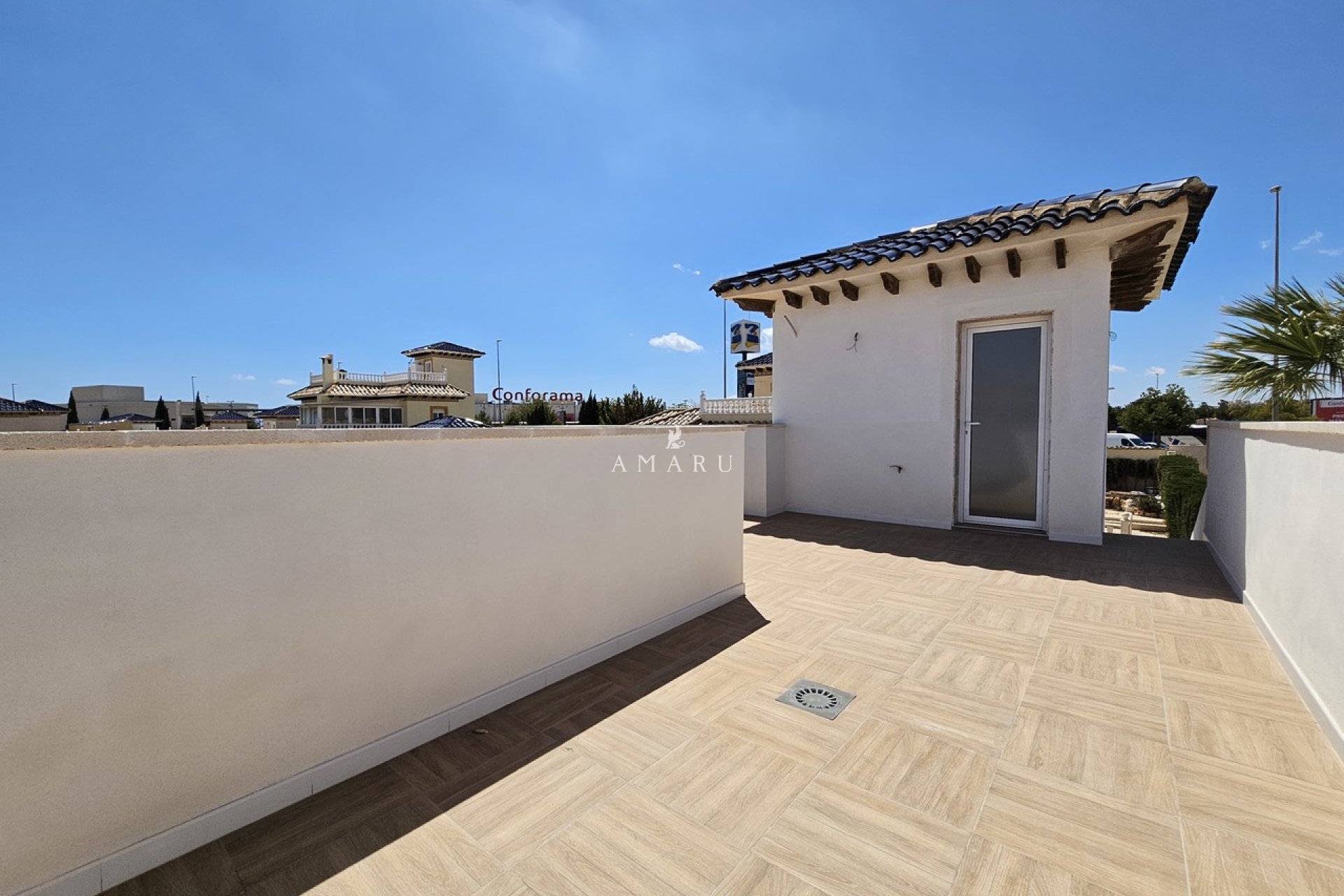 Resale - Villa -
Playa Flamenca