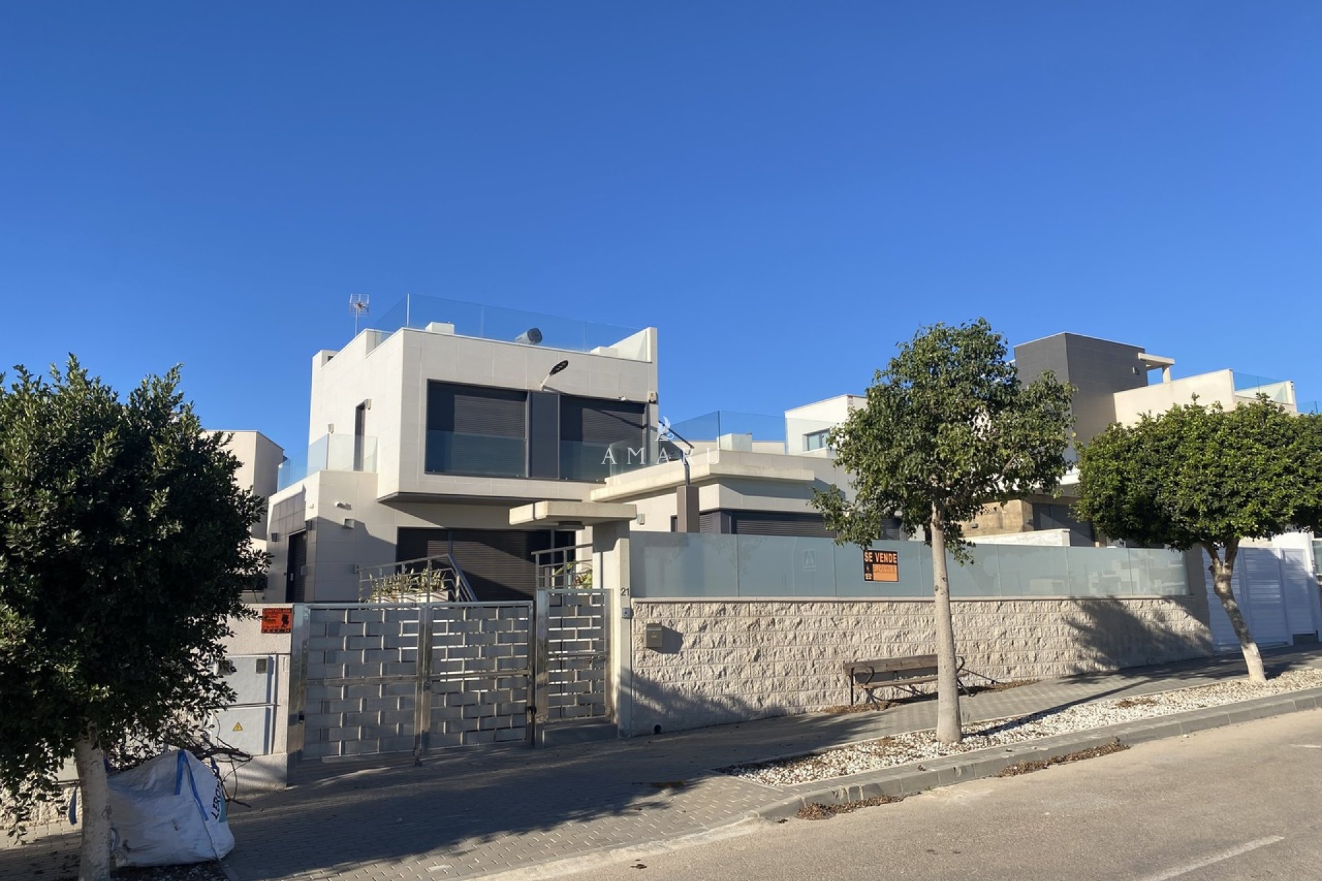 Resale - Villa -
San Miguel de Salinas