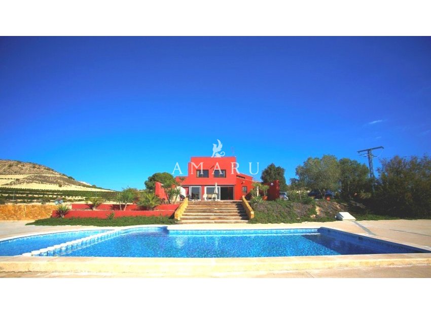 Resale - Villa -
Torremendo