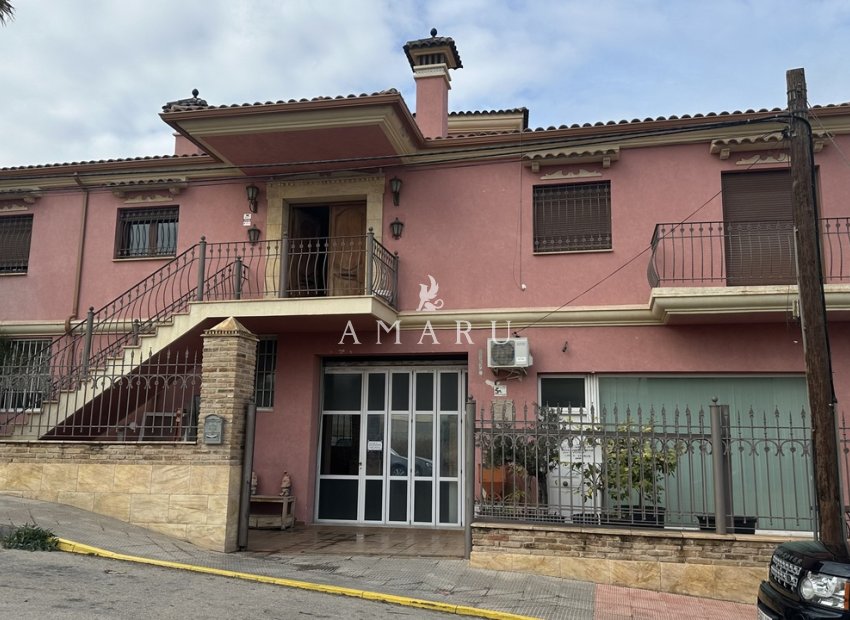 Revente - Commercial -
San Miguel de Salinas