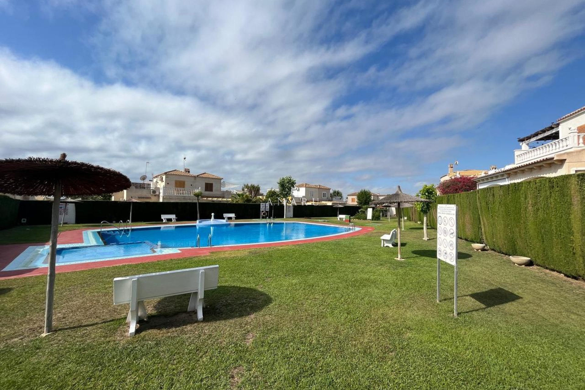 Revente - Maison de ville -
Playa Flamenca