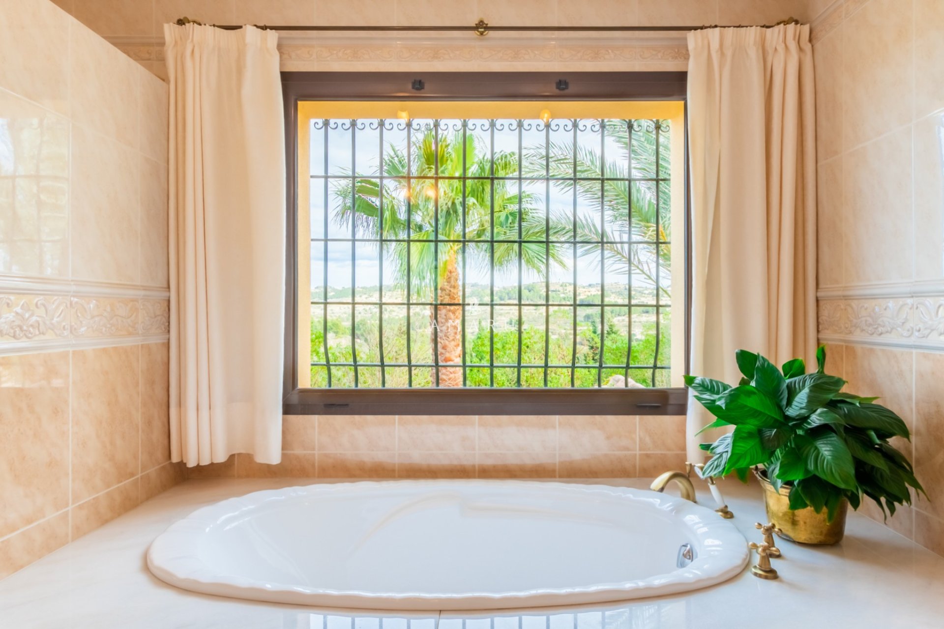 Revente - Villa -
Benissa