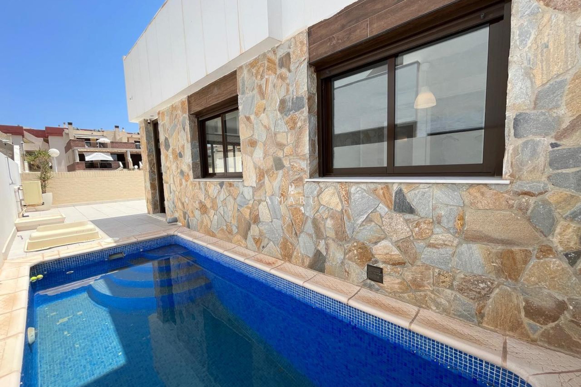 Revente - Villa -
Cabo Roig