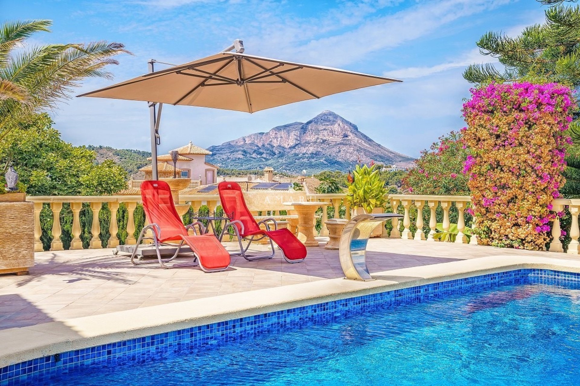 Revente - Villa -
Jávea - Montgó