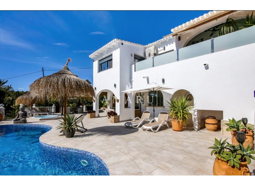 Revente - Villa -
Moraira