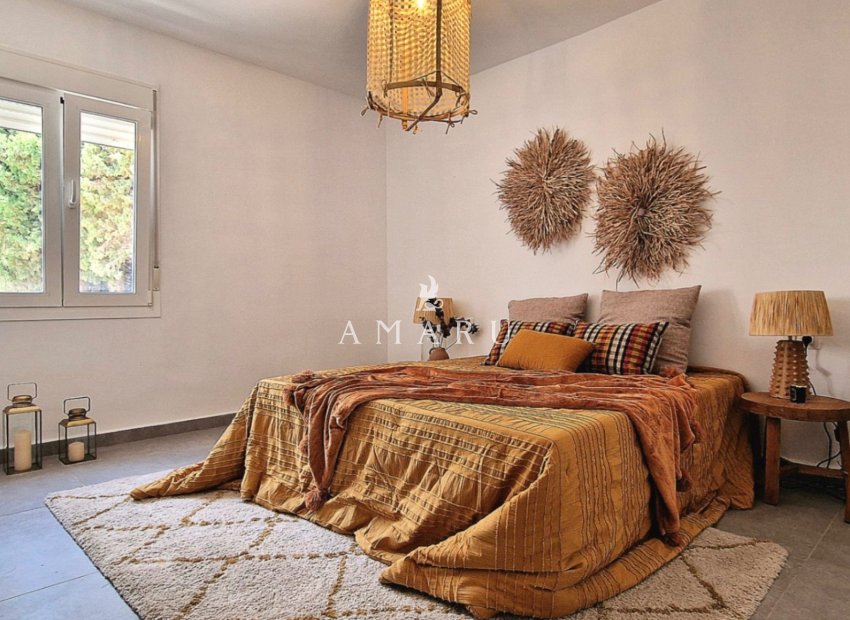 Revente - Villa -
Moraira