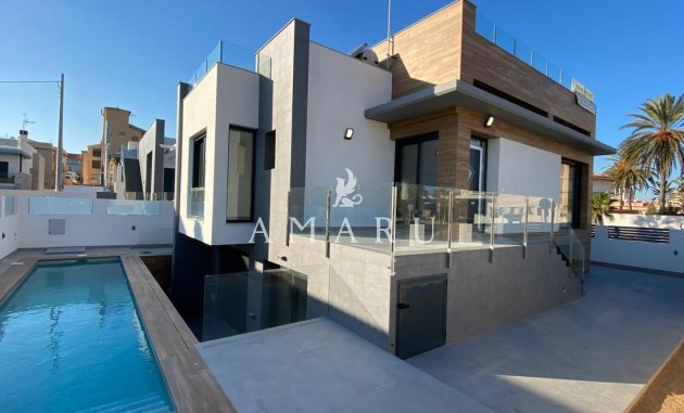 Villa - Nieuwbouw Woningen -
            Torrevieja - RSG-90700