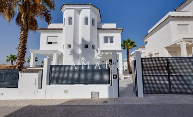 Villa - Nouvelle construction -
            San Fulgencio - RSG-16160