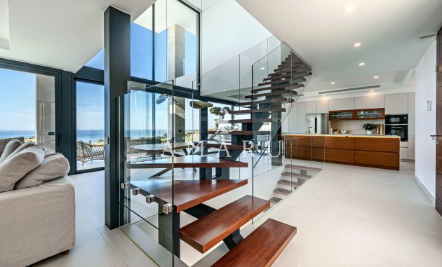 Nieuwbouw Woningen - Villa -
Benalmádena