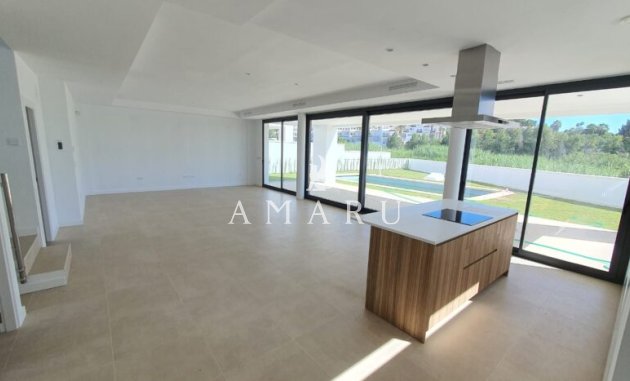 Nieuwbouw Woningen - Villa -
Manilva