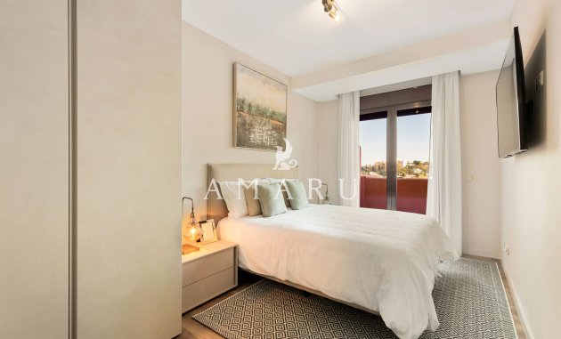 Nouvelle construction - Apartment -
Benahavís