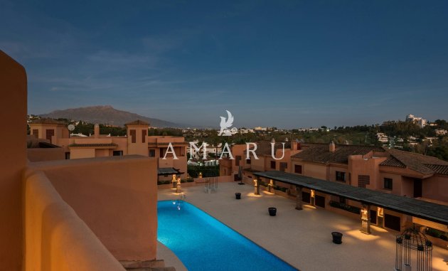 Nouvelle construction - Apartment -
Benahavís