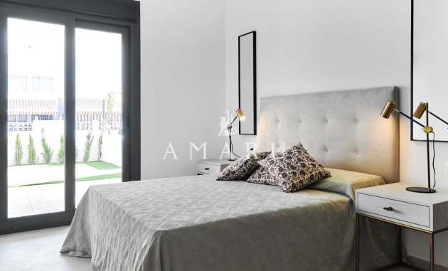 Nouvelle construction - high-bungalow -
Torrevieja