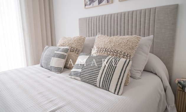 New Build - terraced -
Jerónimo y Avileses