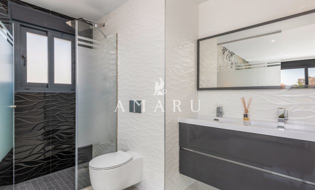 Nouvelle construction - detached -
Playa Paraiso