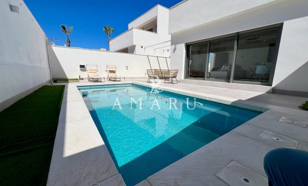 Nouvelle construction - terraced -
Orihuela Costa