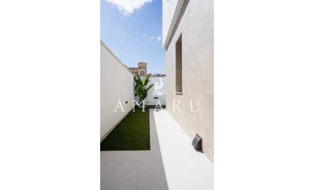 Nieuwbouw Woningen - Villa -
San Miguel de Salinas - Blue Lagoon