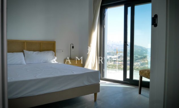 New Build - semi-detached -
Polop