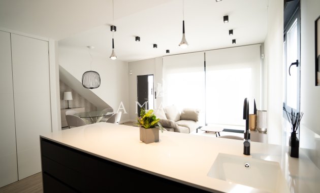 Nouvelle construction - high-bungalow -
Pilar de la Horadada