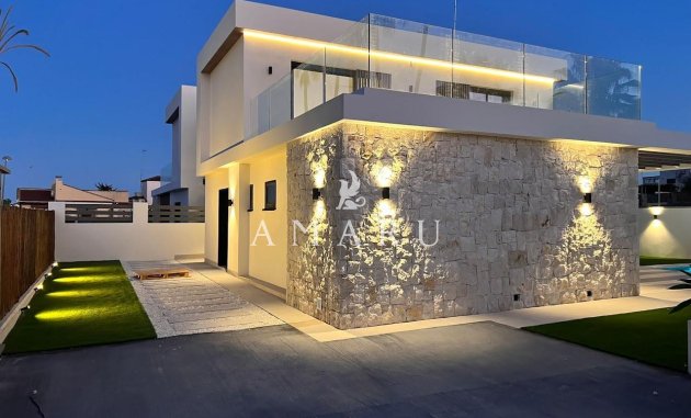 New Build - Town House -
Orihuela Costa - Montezenia