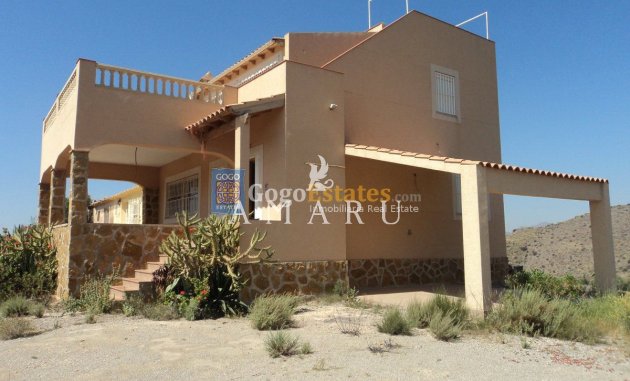 Herverkoop - Villa -
Aguilas - Las Palomas