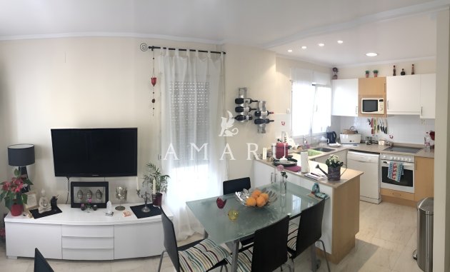 Resale - Villa -
Jávea - Balcon al Mar